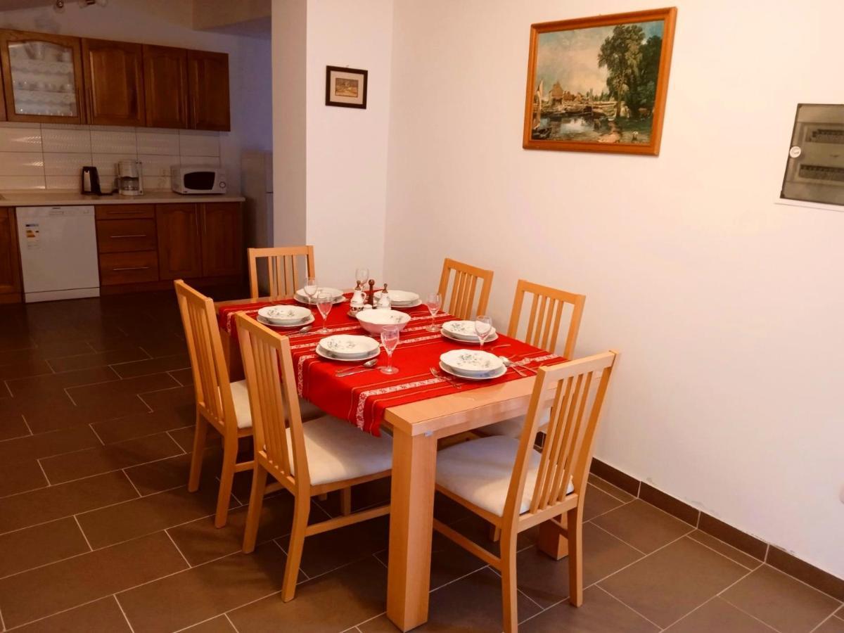 Apartman Josipa Peroj Extérieur photo
