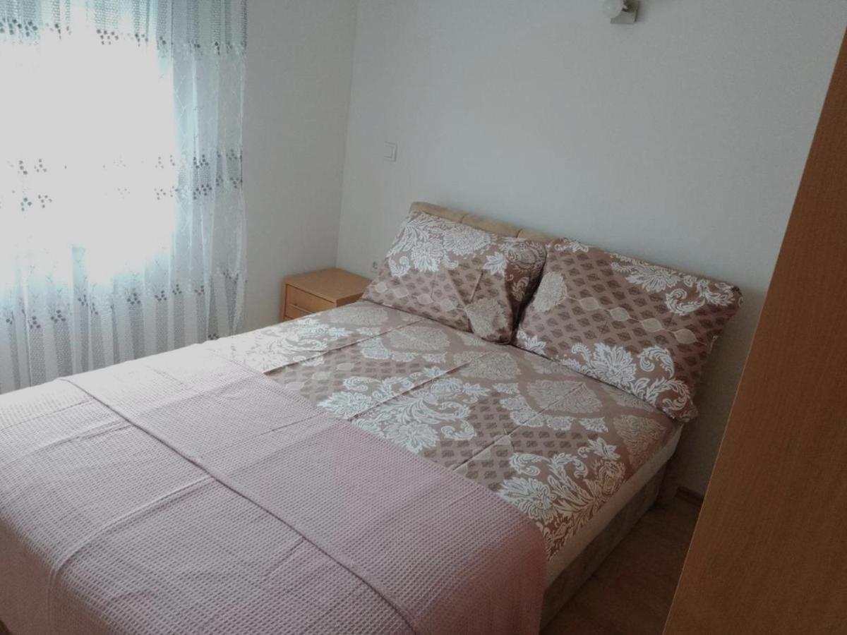 Apartman Josipa Peroj Extérieur photo